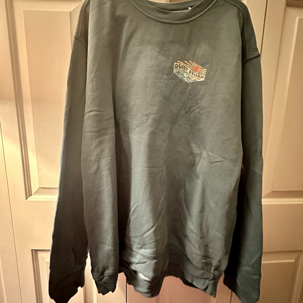 New! Quiet Storm Crew Neck Sweatshirt - XXL